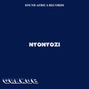 Nyonyozi - Grande