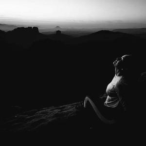 Snake Plisken - Autumn with Alane