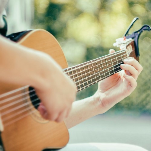 Guitar Music: Tune In to Study