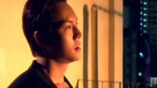 陈伟霆《有借有还》