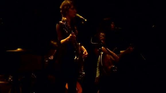 Azure Ray《Safe and Sound》