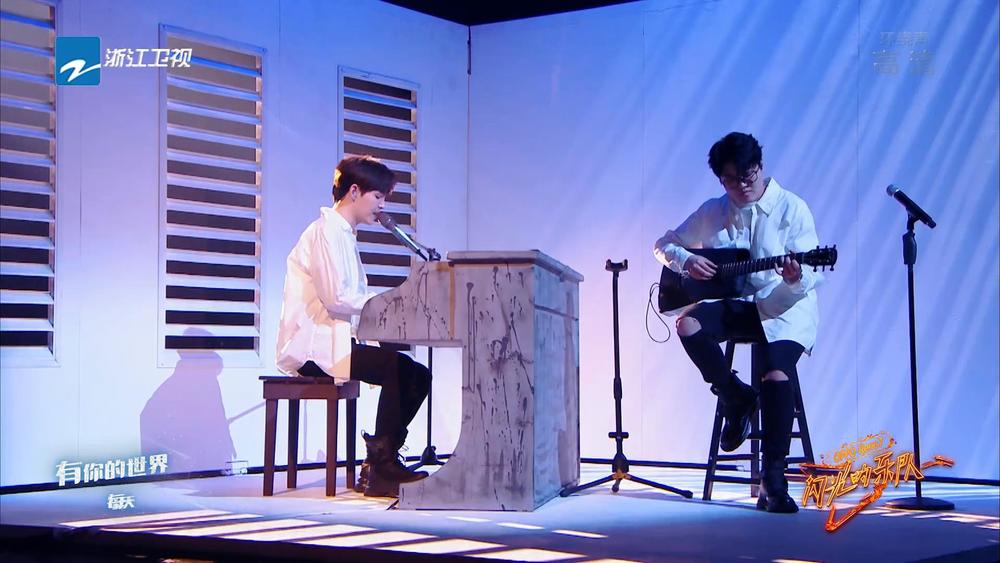 朱星杰&王靖雯&刘逸云 Amber Liu&李润祺《下世纪初雪 (Live)》