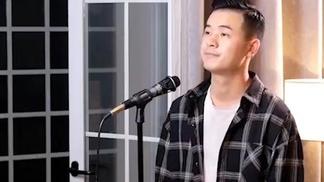 潮湿的心封面